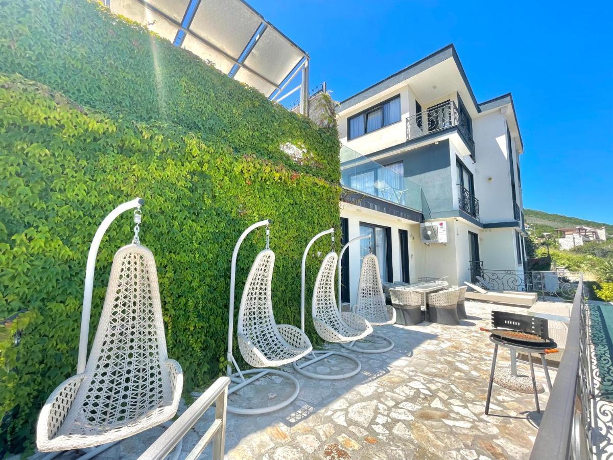 Beachfront Villa Pearl Of Adria Krasici Exterior photo